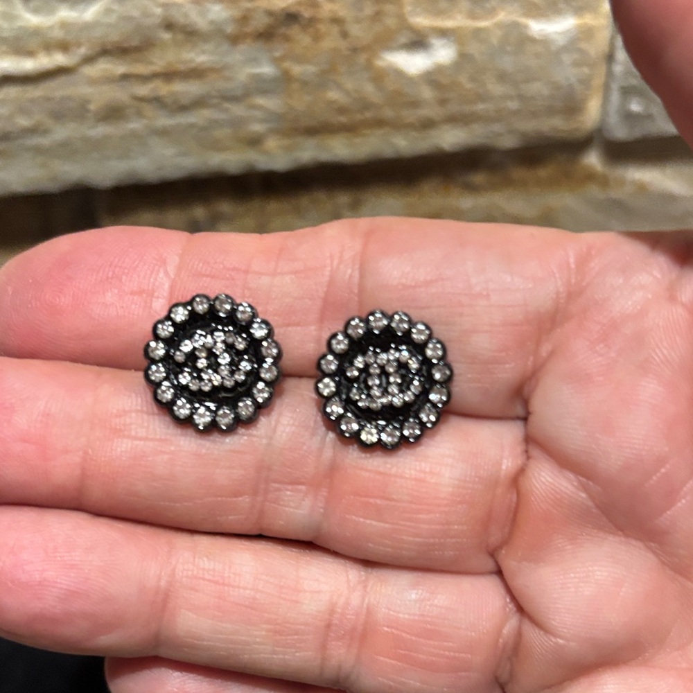 Elegant Silver Sparkle Designer Stud Earrings